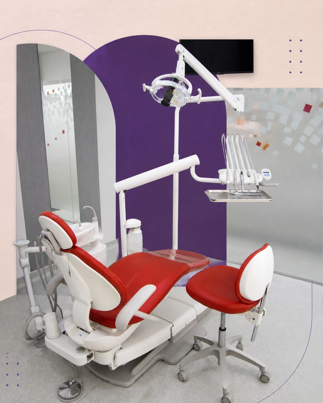 Treatment room red
